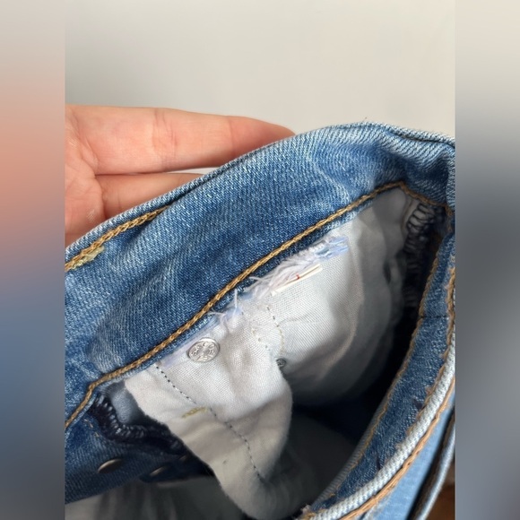 Levi’s Ribcage Straight Crop Light Wash Distressed High Rise Denim Jeans - US 24 - Picture 8 of 8